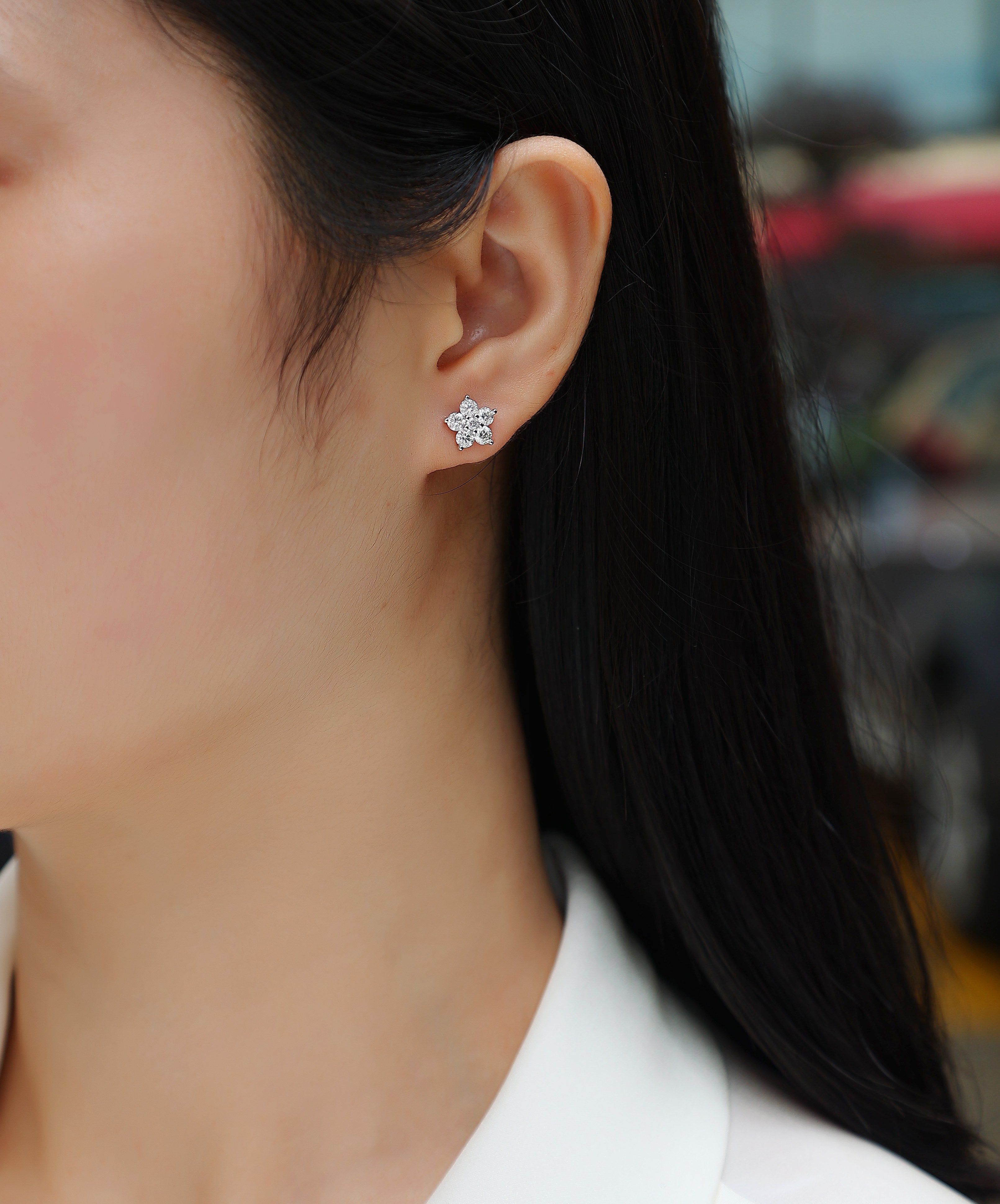 Paris Flower - Fashionable And Luxurious Diamond  With Moissanite S925