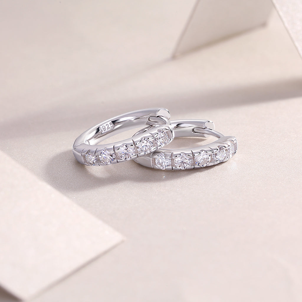 Fashionable And Luxurious Moissanite S925 plated Stud Earrings