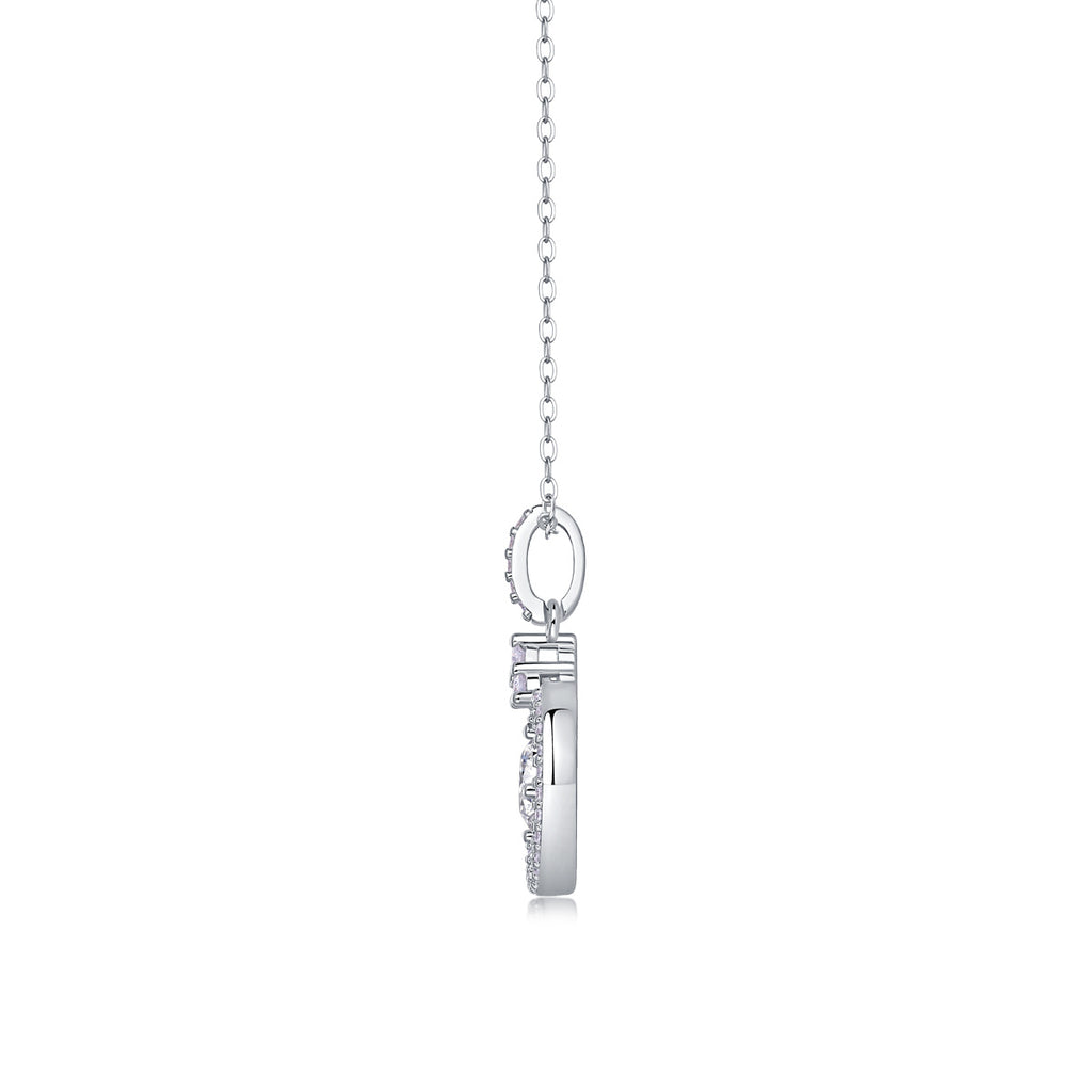 Love Ring - A Fashionable And Luxurious Diamond Jewelry Pendant Set