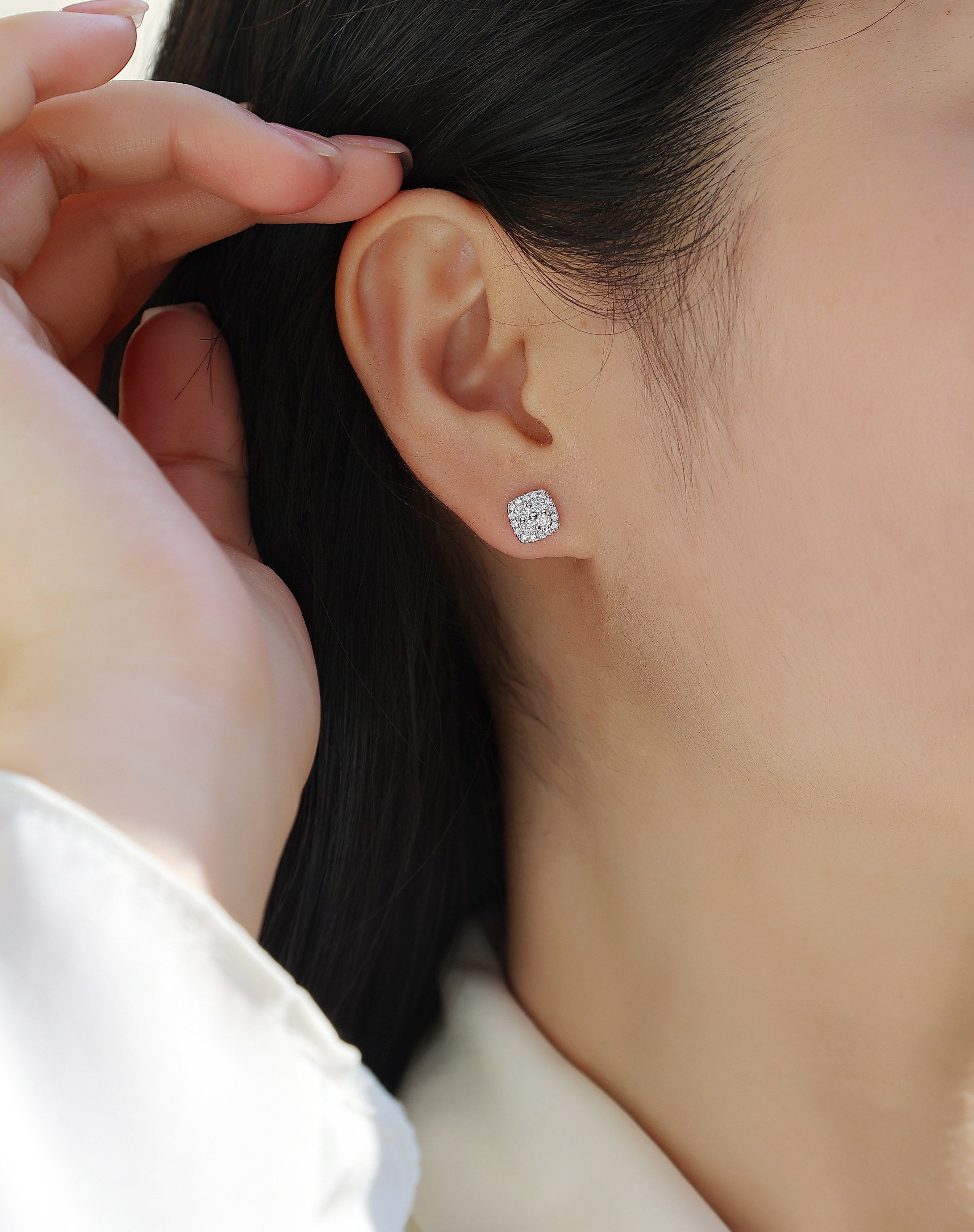 Fog Sea - S925 Sterling Silver And Platinum-plated Stud Earrings