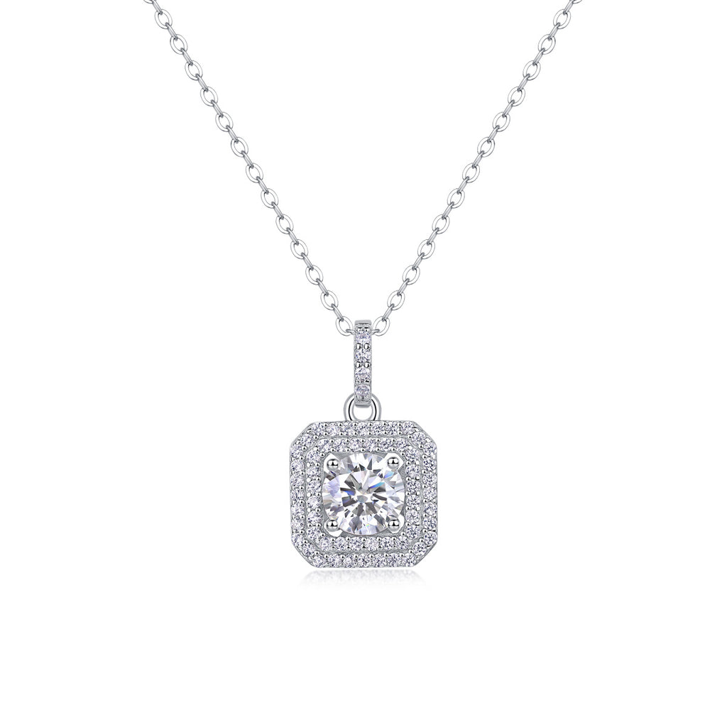 Sugar Diamond - A Fashionable And Luxurious Diamond Pendant
