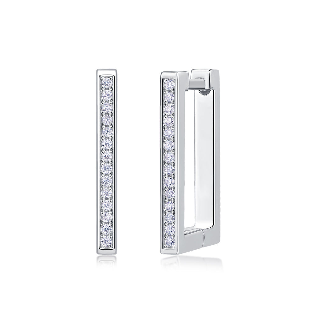 Fashionable And Luxurious Diamond Earrings