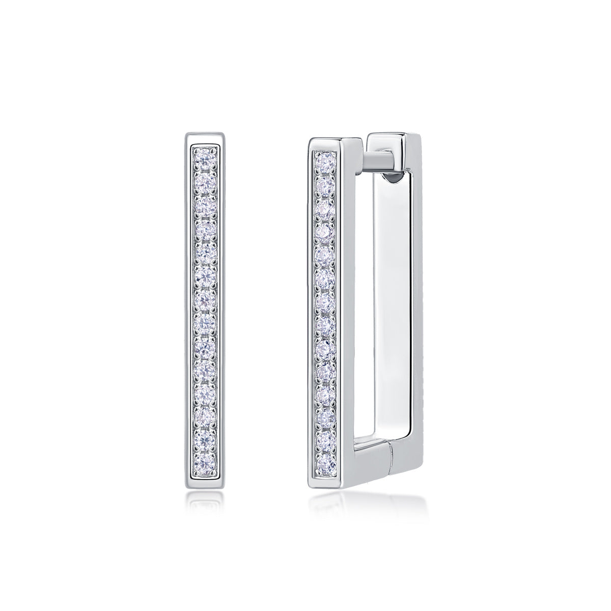 Fashionable And Luxurious Diamond Earrings