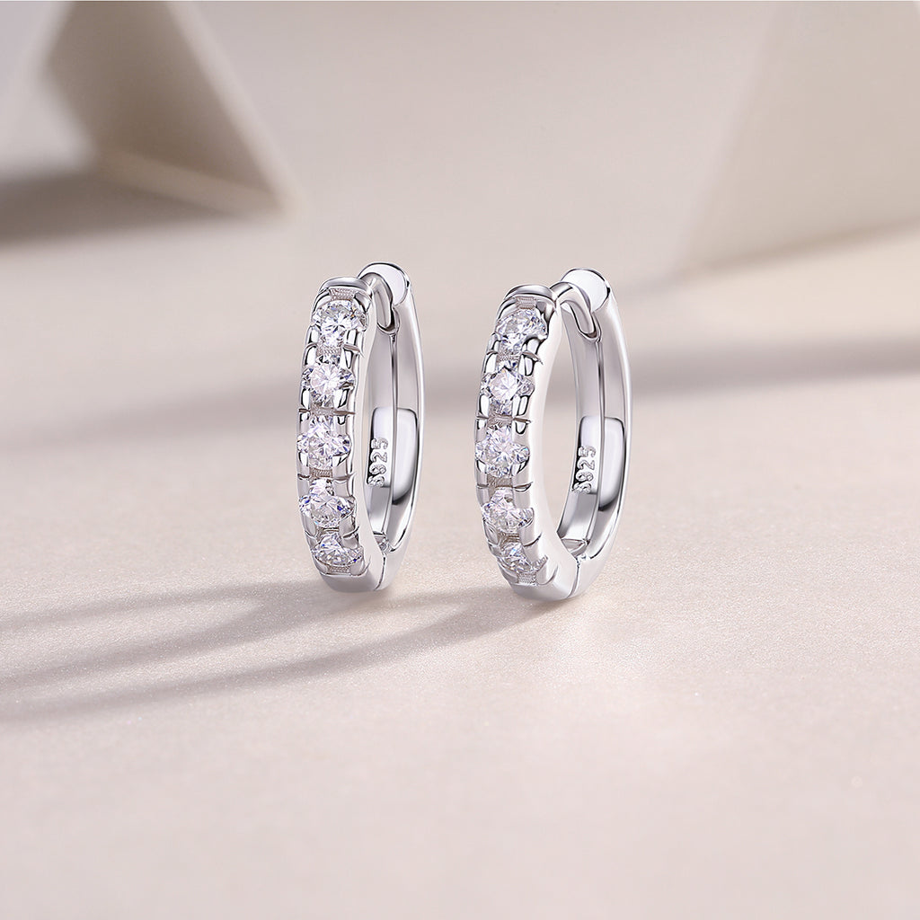 Fashionable And Luxurious Moissanite S925 plated Stud Earrings
